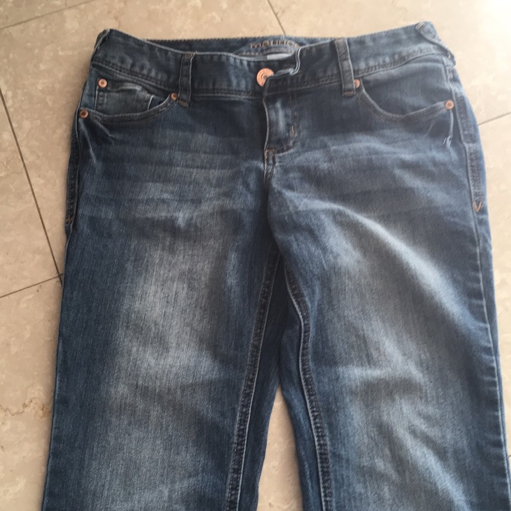 Maurice’s flared leg blue jeans